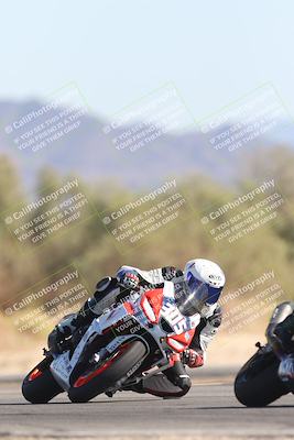 media/Nov-02-2025-CVMA (Sun) [[337aff29ab]]/Race 8-Formula Lightweight Twins Shootout/